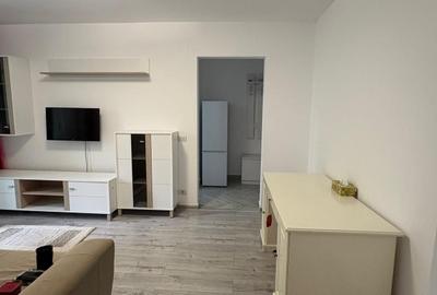 Apartament cu 2 camere semidecomandat în Giurgiului