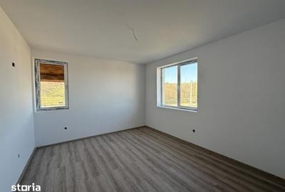 Casă cu 4 camere cu Teren 372 Mp în Central