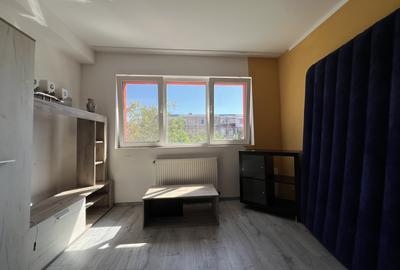 Garsonieră decomandată, mobilată în UMT - 2