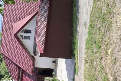 Casă cu 5 camere cu Teren 314 Mp în Central