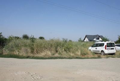 Teren de 1536 mp, în Nord