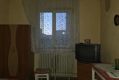 Garsonieră semidecomandată, mobilată în Tractorul - 2