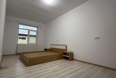 Apartament cu 2 camere semidecomandat în Zona industrială