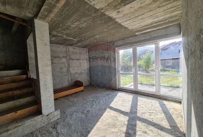 Casă individuală cu 3 camere cu Teren 334 Mp în Aviației - 3