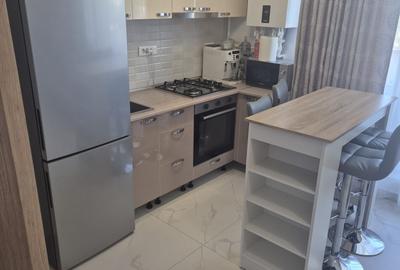 Apartament cu 3 camere decomandat în Apărătorii Patriei - 6