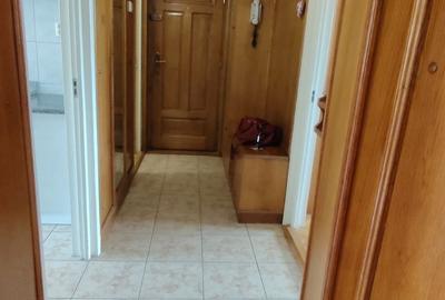 Apartament cu 3 camere decomandat în 14 Mai - 8