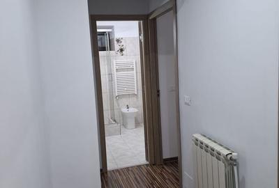 Apartament cu 3 camere decomandat în Radu Negru
