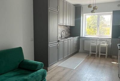 Apartament cu 2 camere decomandat în Titan