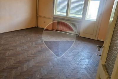 Casă cu 4 camere în Ultracentral