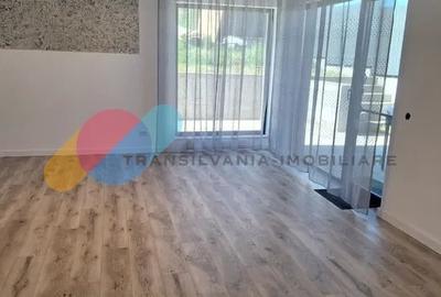 Casă individuală cu 4 camere cu Canalizare în Dezmir