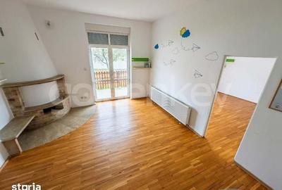 Casă cu Teren 1775 Mp în Central