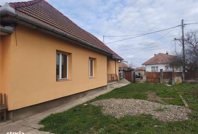 Casă cu 4 camere cu Garaj în Sântana de Mureș - 16