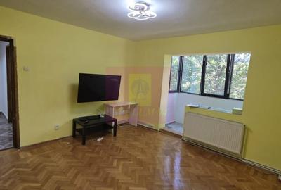 Apartament cu 2 camere decomandat în Poiana Câmpina