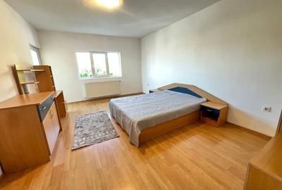 Apartament cu 2 camere decomandat, mobilat în Zorilor