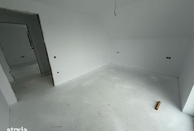 Casă cu 4 camere cu Teren 330 Mp în Ștrand - 5