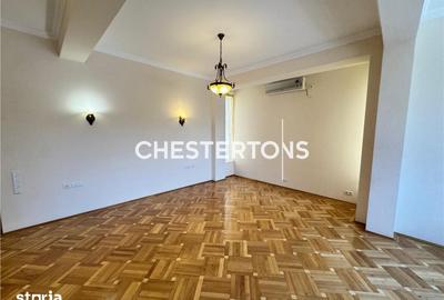 Casă cu 10 camere cu Teren 956 Mp în Central - 13