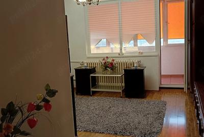 Apartament cu 3 camere decomandat în Lujerului - 3