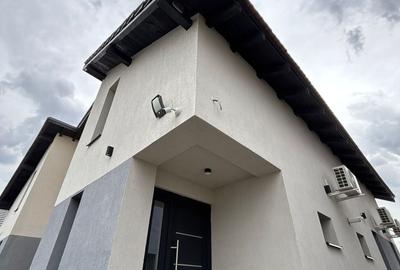 Casă cu 4 camere cu Teren 388 Mp în Șag