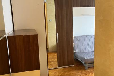 Garsonieră decomandată în Central - 4