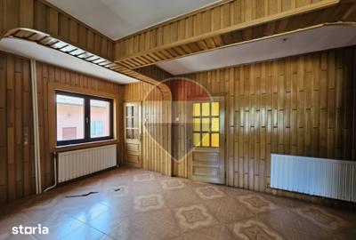 Casă cu Teren 870 Mp în Bistra