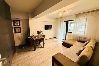 Apartament cu 2 camere semidecomandat, mobilat în Craiovei