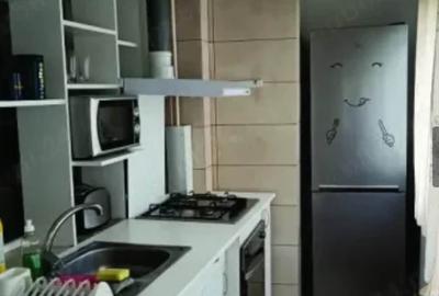 Apartament cu 2 camere semidecomandat în Tomis Nord