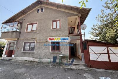 Casă cu 5 camere cu Garaj în Central