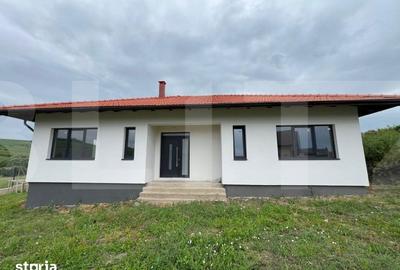 Casă cu 5 camere cu Teren 1112 Mp în Florești - 1