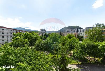 Apartament cu 3 camere în Astra