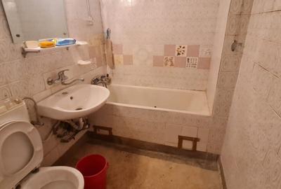 Apartament cu 3 camere semidecomandat în Titan - 15