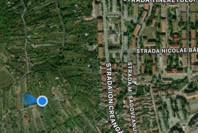 Teren de 700 mp, în Central - 2