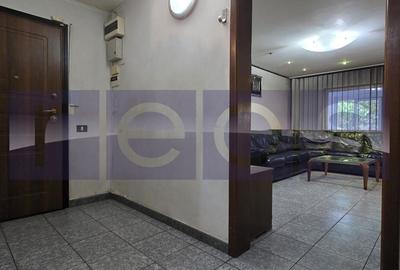 Apartament cu 4 camere decomandat în Vitan