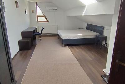 Apartament cu 4 camere în Tătărași