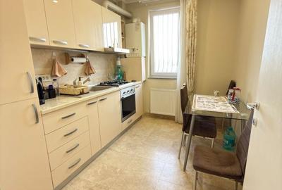 Apartament cu 3 camere în Drumul Taberei