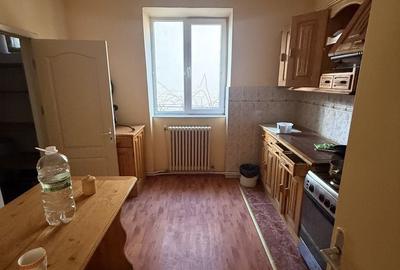 Casă cu 6 camere cu Teren 416 Mp în Ultracentral - 3