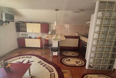 Apartament cu 2 camere semidecomandat în Calea Turzii