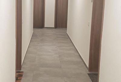 Apartament cu 2 camere decomandat în Tractorul - 2
