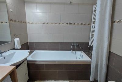 Apartament cu 2 camere decomandat în UTA - 7