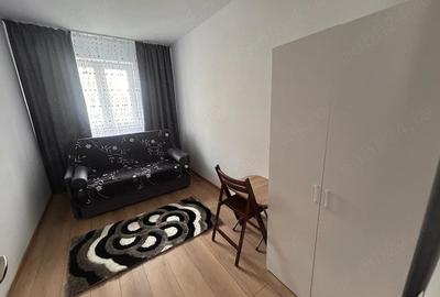 Apartament cu 3 camere decomandat în Central - 1