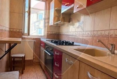 Apartament cu 3 camere semidecomandat, mobilat în Central - 14