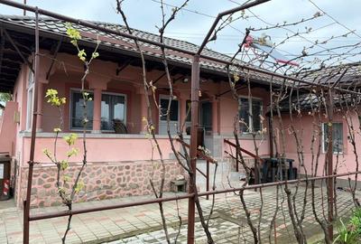 Casă cu 4 camere în Cocoșești - 4
