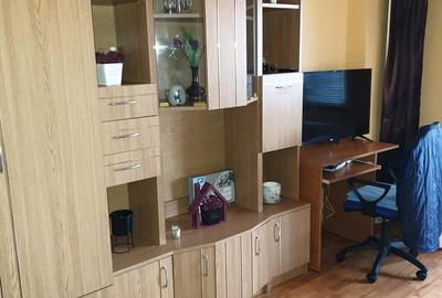 Garsonieră decomandată în Central