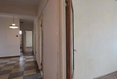 Apartament cu 3 camere în Central - 8