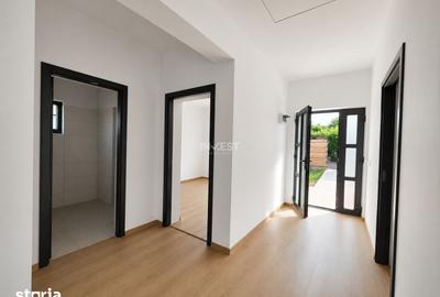 Casă cu 3 camere cu Teren 351 Mp în Miroslava