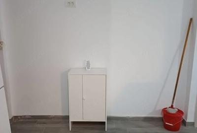 Apartament cu 2 camere nedecomandat în Central