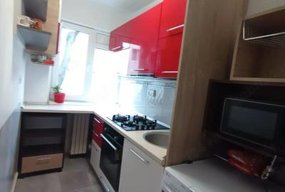 Apartament cu 3 camere semidecomandat în Casa de Cultură - 10