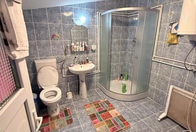 Casă cu 3 camere cu Teren 1562 Mp în Gălăteni