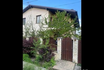 Casă cu 5 camere cu Teren 273 Mp în Butimanu - 5