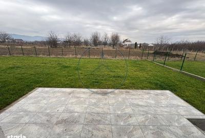 Casă cu 3 camere cu Teren 700 Mp în Central
