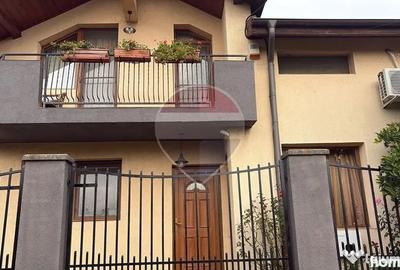Casă cu 5 camere cu Teren 378 Mp în Corbeanca